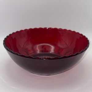 🕊️ Anchor Hocking Ruby Red Scalloped Serving Bowl – Vintage Eleganc